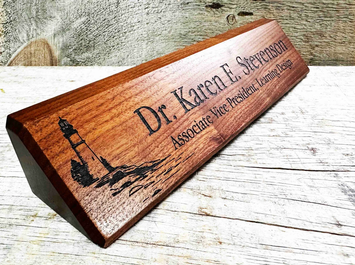 deskplateengraved